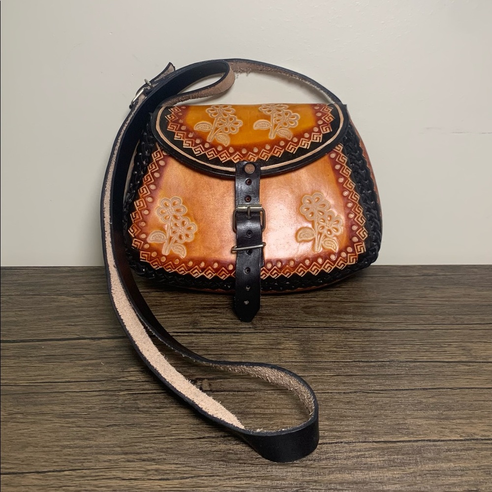 Leather Hand Tooled Purse!